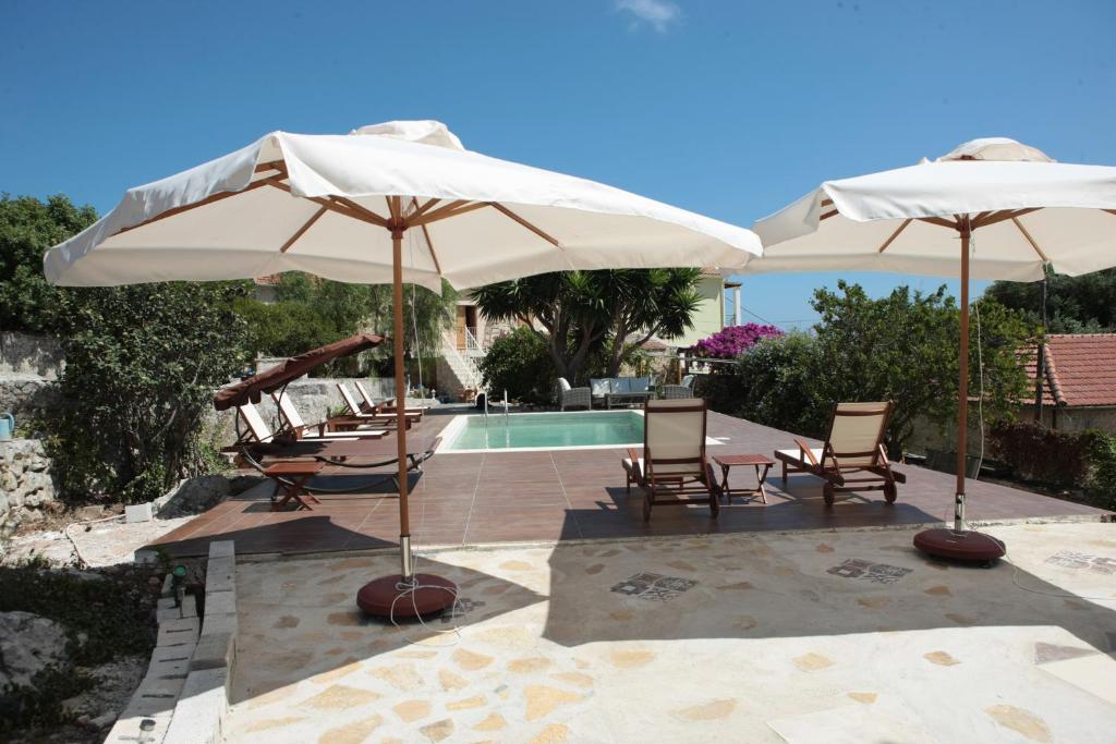 Luxury  Venetian Stone Villa- Amazing Private Pool Area With Views Nr Fiskardo - Fiskardo
