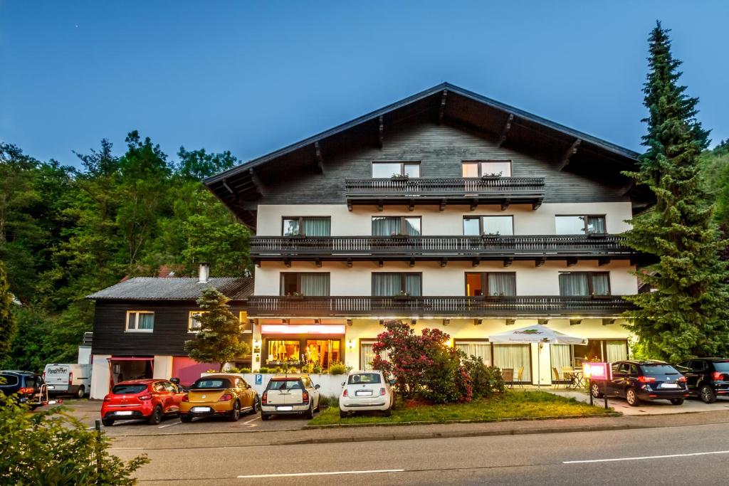 Schwarzwaldhotel Sonne Hotel - Garni - Baden-Baden