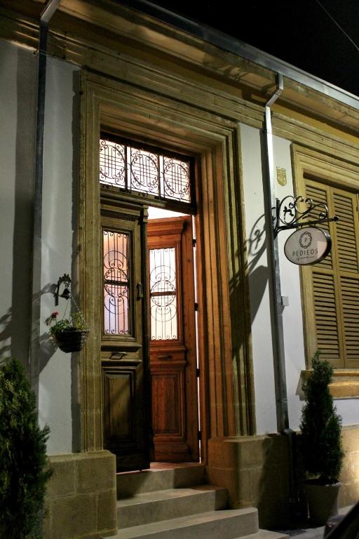 Pedieos Guest House - Nicosia