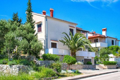 Mali Losinj Apartments and Condos For Rent cozycozy