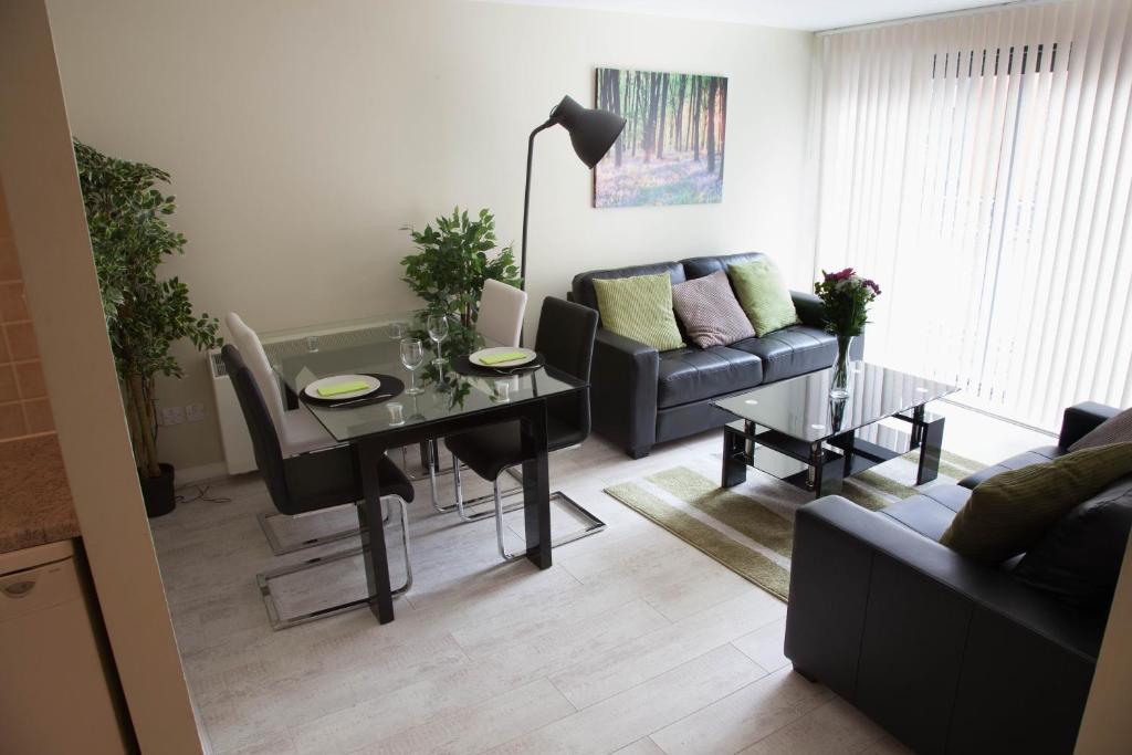 City Centre Luxury Holiday Apartment - Lime Street Station - Liverpool