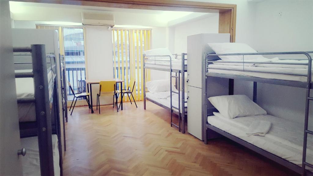 Sleep Inn Hostel - Bucarest