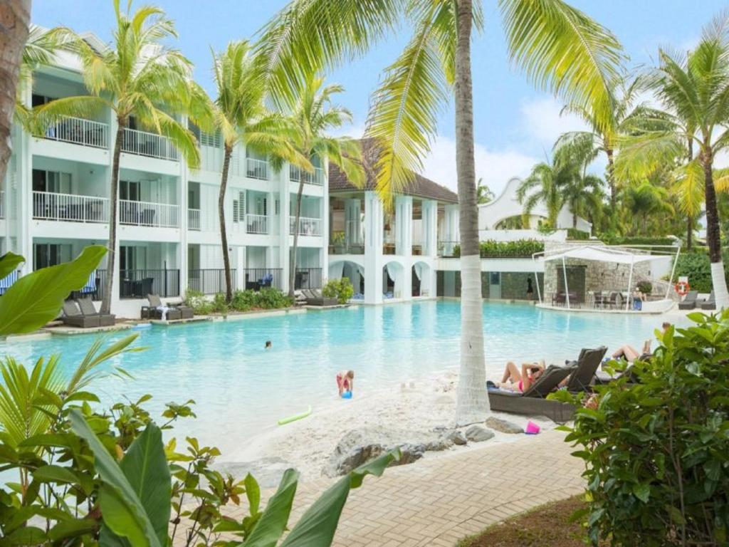 Beach Club Port Douglas Luxury Apartments - ポートダグラス