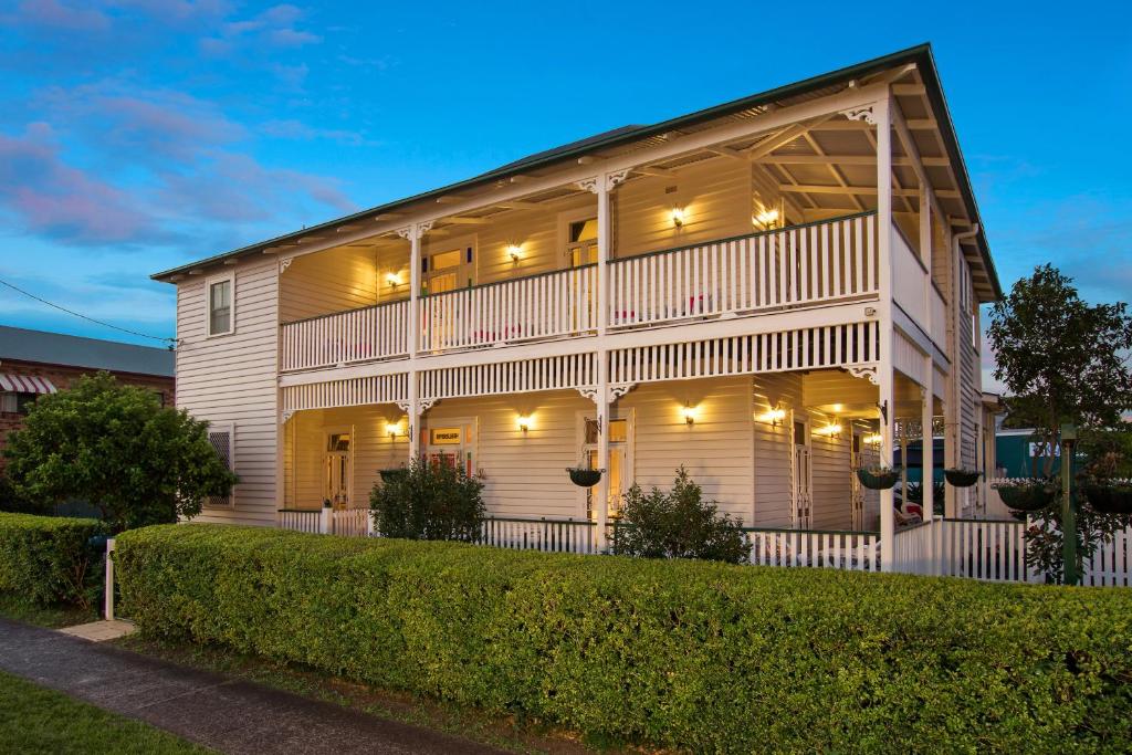 Historic Home Close To Riverfront Beach - Gateway To Byron Bay & Northern Rivers - Ballina