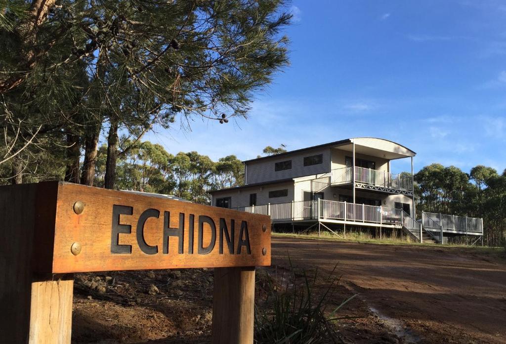Echidna On Bruny, Luxury Within Island Bushland - Bruny Island