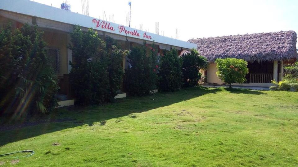 Villa Peralta Inn - Donsol