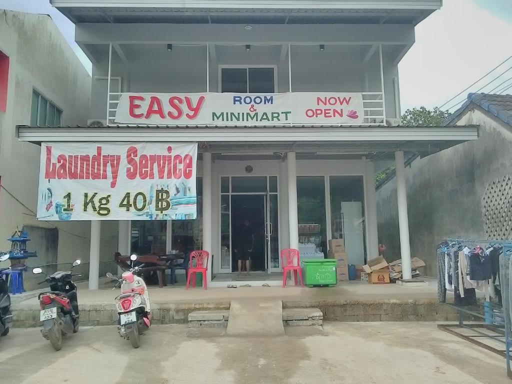 Easy Rooms And Minimart - 크래비