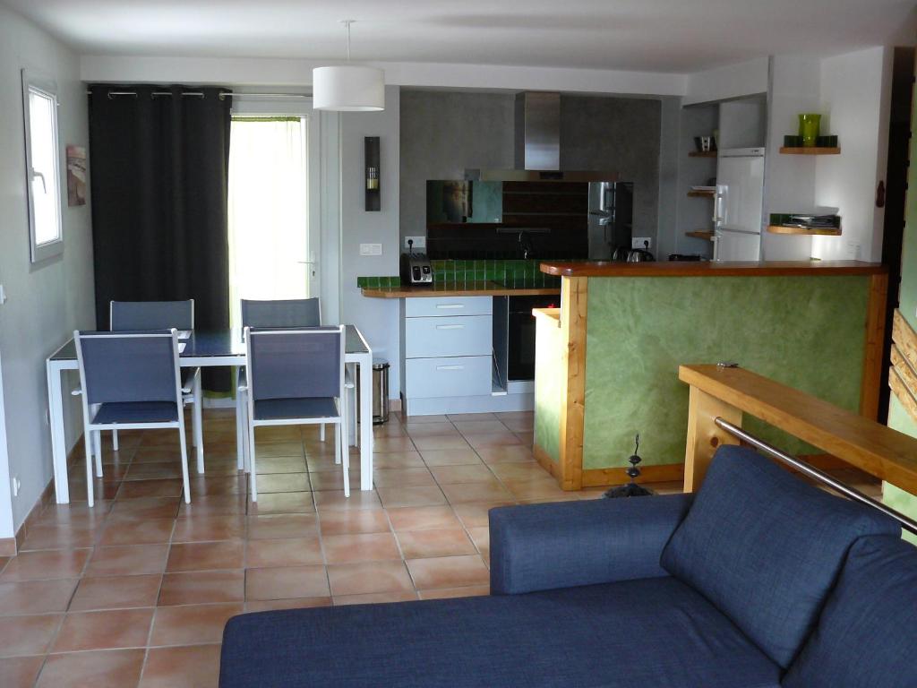 Appartement Dans Maison Entre Savines Et Embrun - Lac de Serre-Ponçon