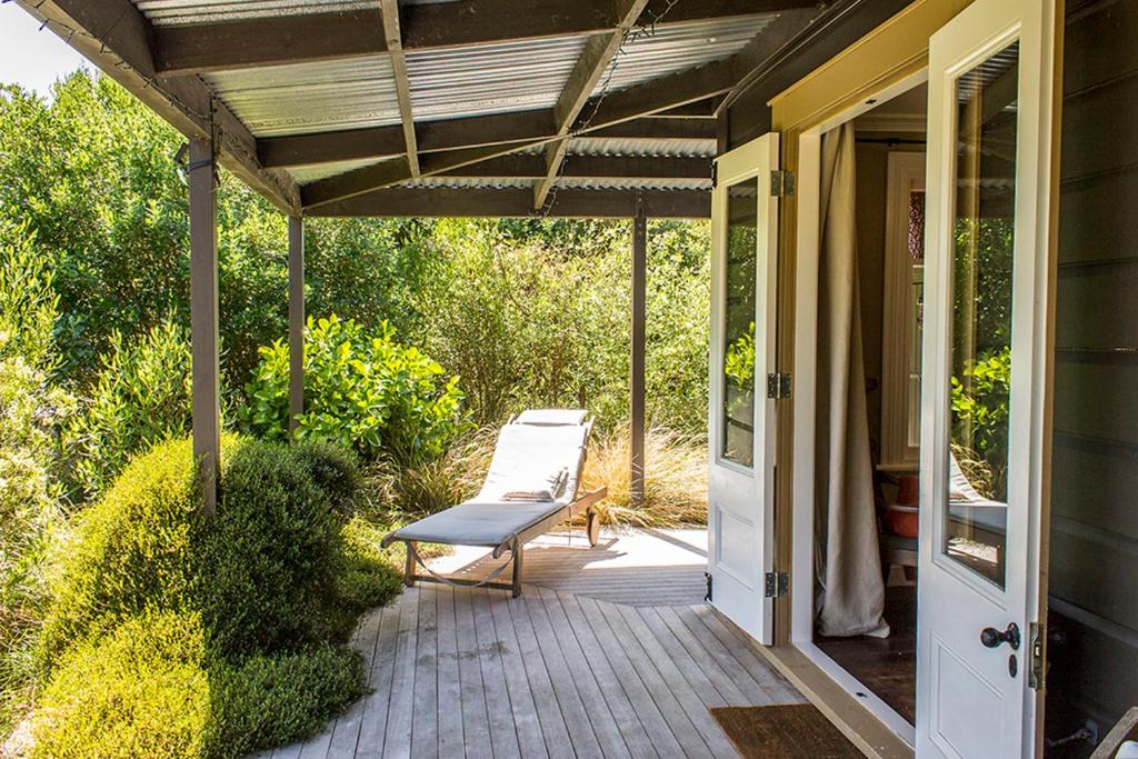 Secluded Haven Near Bush, Beach & Havelock North - New Zealand