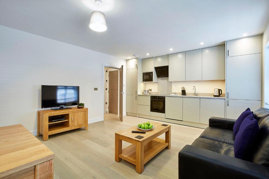 Imperial Court By Viridian Apartments - Maidenhead