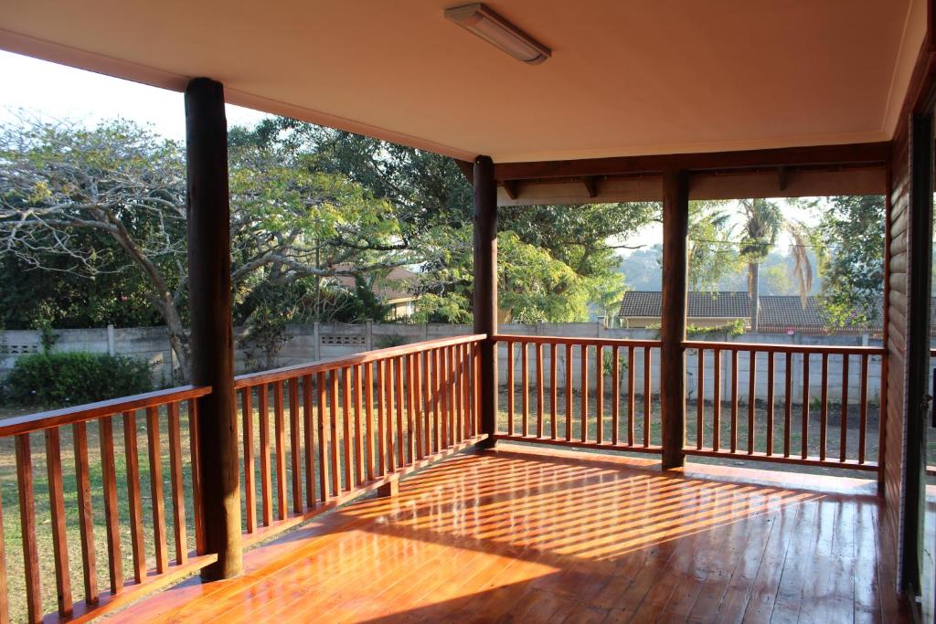 Laudin's View Self Catering Family Cabin - Port Shepstone