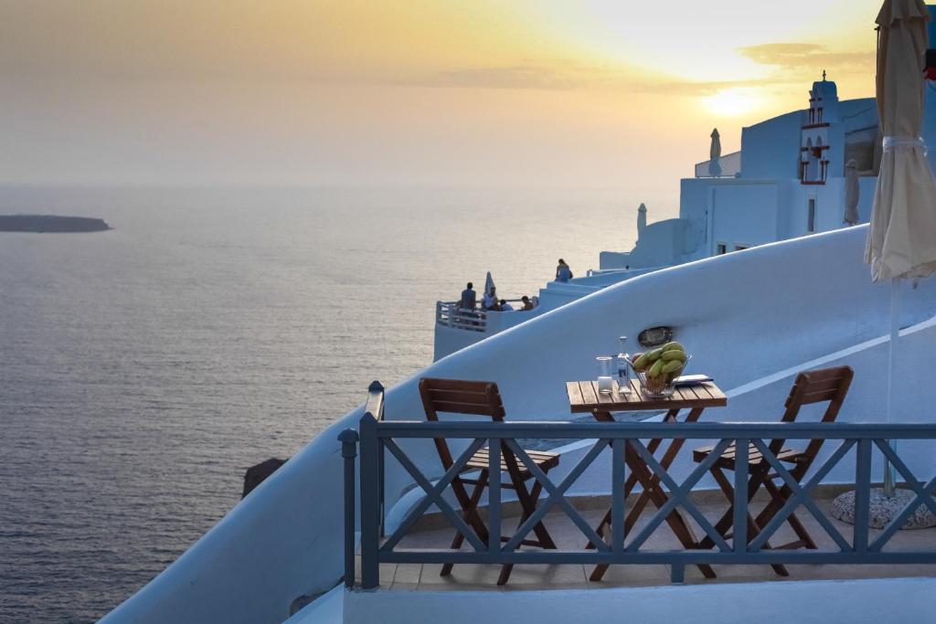 White Side Suites - Oia