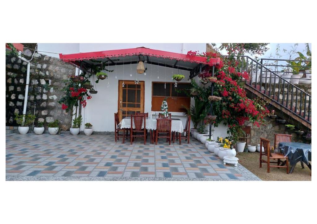 Bougainvillea Valley 4bhk - ムスーリー
