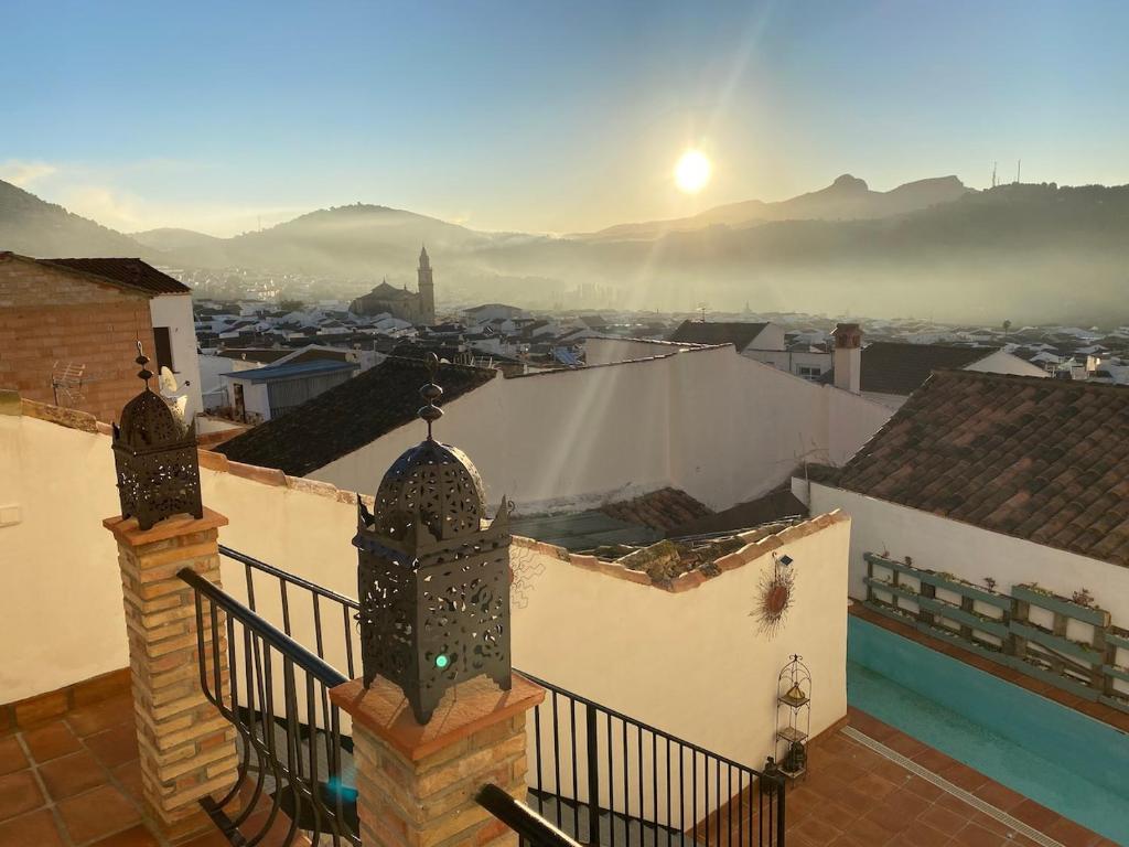 Eagles Nest - Massive townhouse with Pool with outstanding views - Zahara de la Sierra