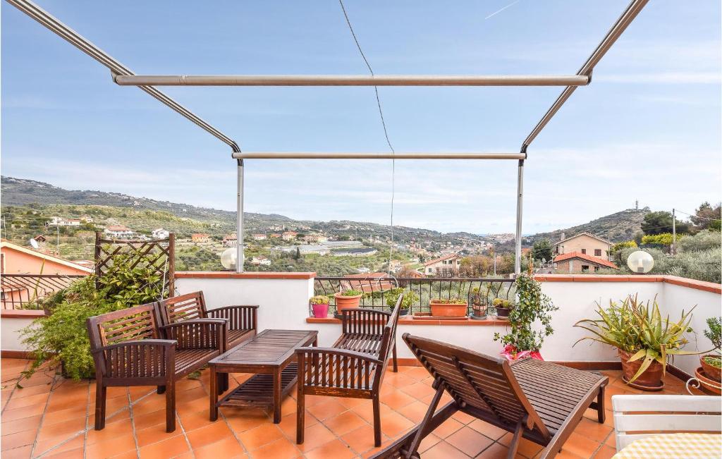 Awesome Home In Imperia With 3 Bedrooms - Dolcedo