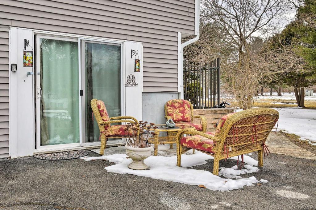 Hopewell Junction Apartment with Private Patio! - Carmel, NY