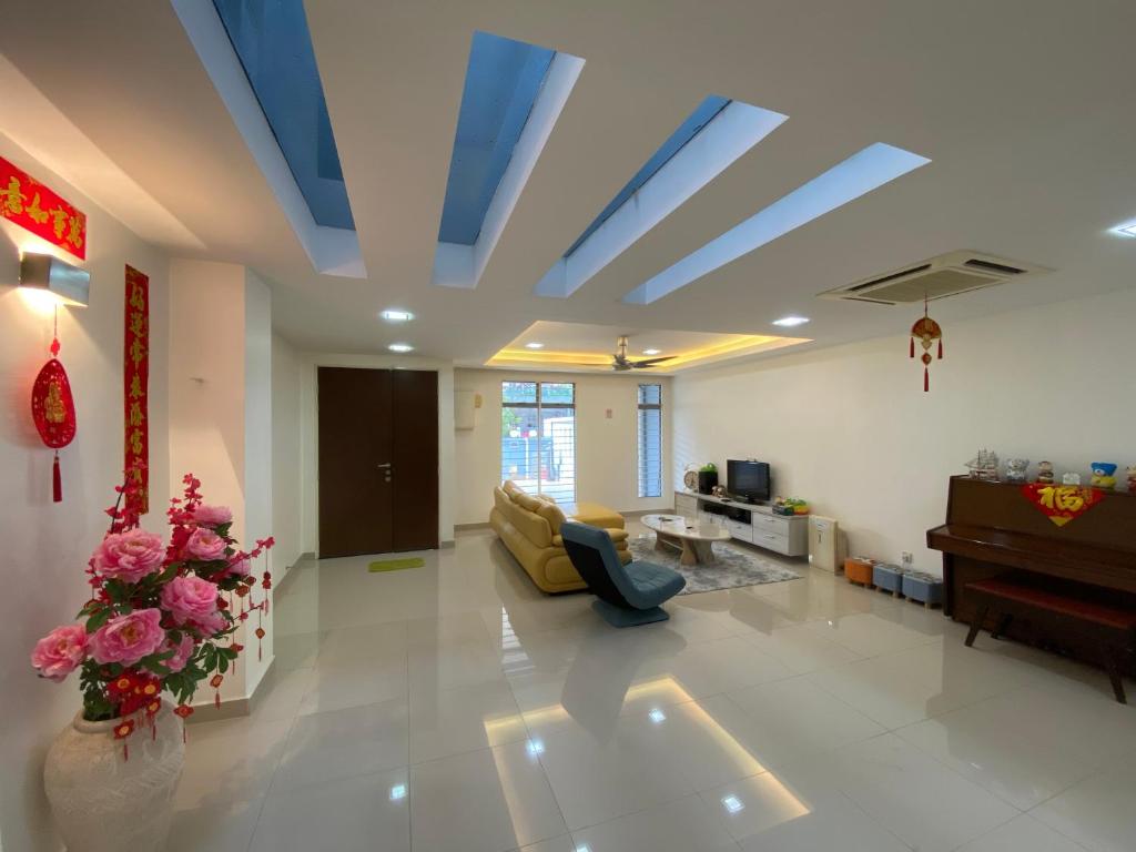 Entire Residential Home•jia Residences Bkt Serdang沙登温暖的家 - Puchong