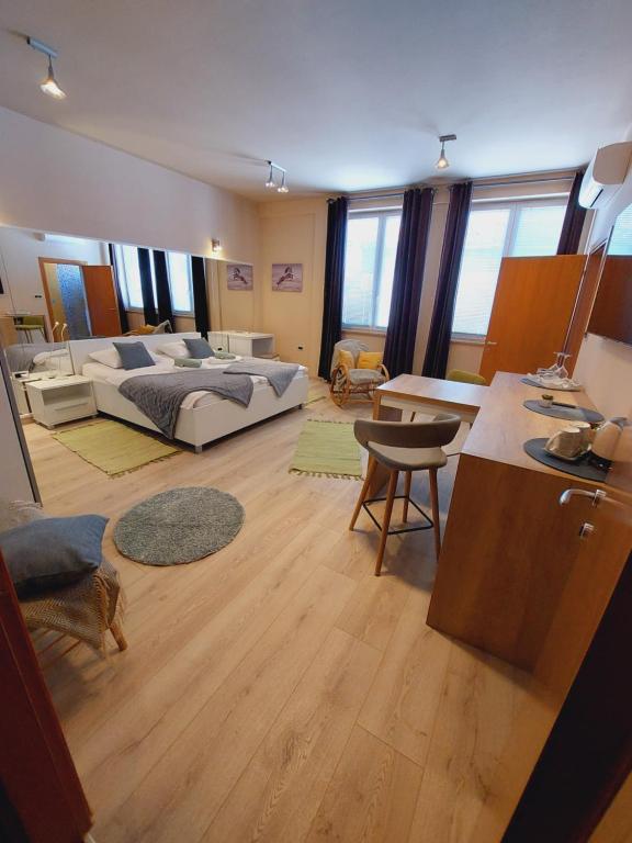 Room And Apartments Antea - Orsera
