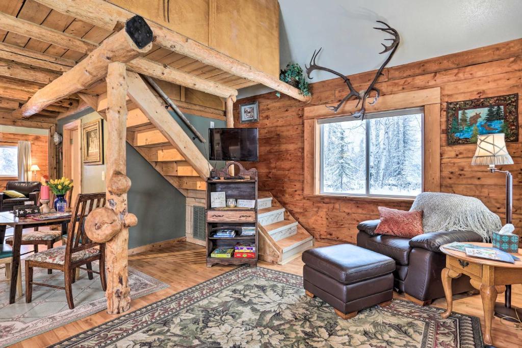 Snowshoe Cabin With Gas Grill Fish And Hike! - Anchorage, AK