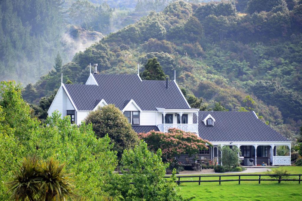 Country Homestead at Black Sheep Farm - Waipu
