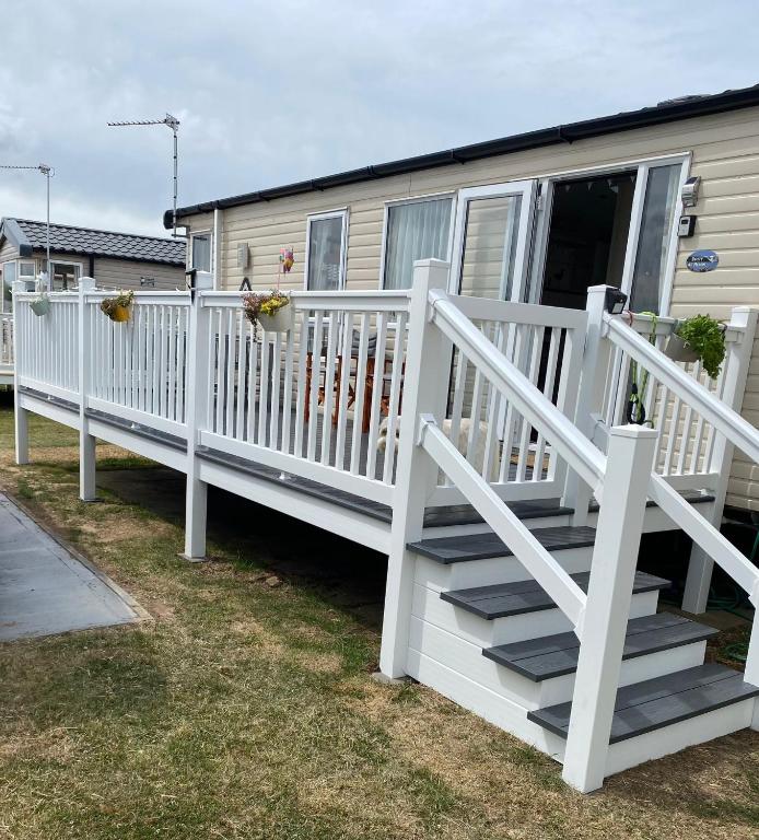 Heron 41, Scratby - California Cliffs, Parkdean, Sleeps 6, Pet Friendly, Onsite Entertainment And Pool - 2 Minutes From The Beach! - Caister-on-Sea