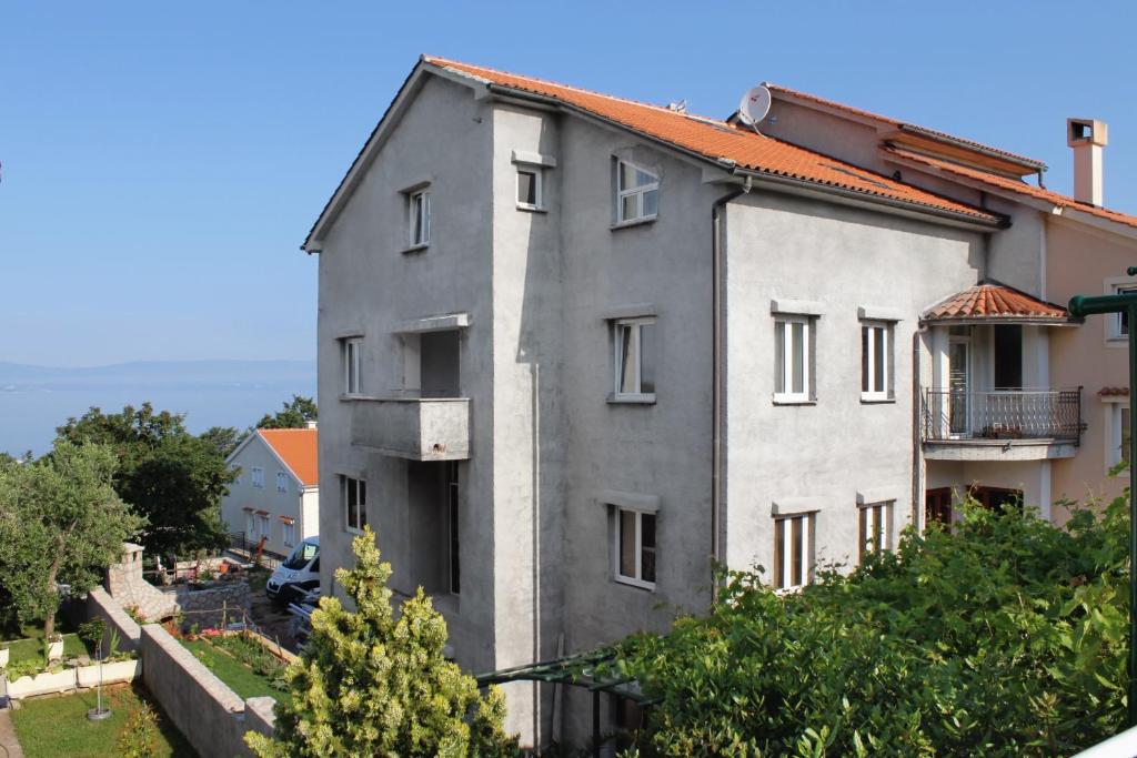 Apartments And Rooms With Parking Space Njivice, Krk - 5458 - Njivice, Omišalj