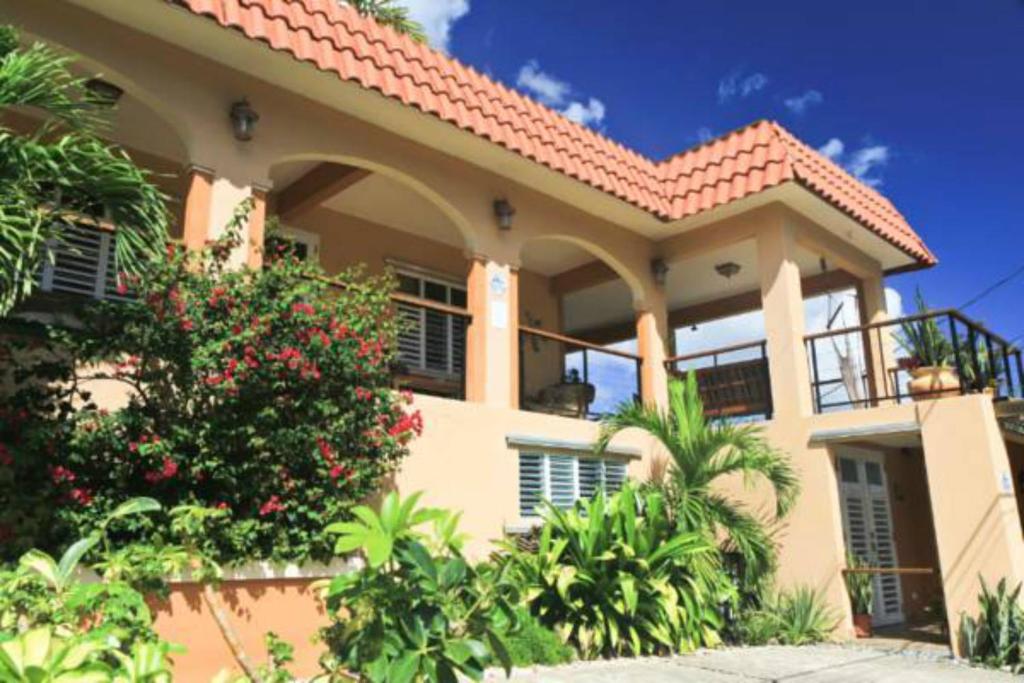 Villa Coral Guesthouse - Puerto Rico