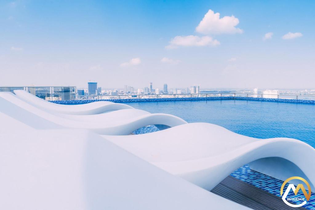 Down To 24 Usd Per Night Brand New Units Infinity Pool In M Residence - 柬埔寨