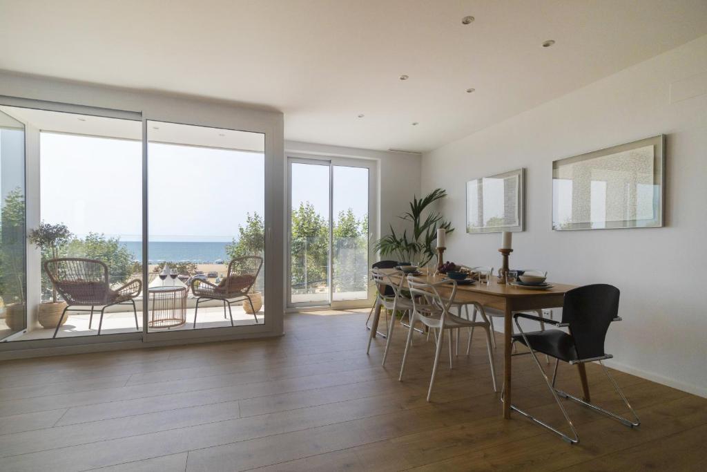 Apartment With 3 Bedrooms At 150 M From The Beach - Calella