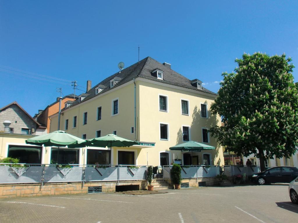 Central-hotel Greiveldinger - Montenach