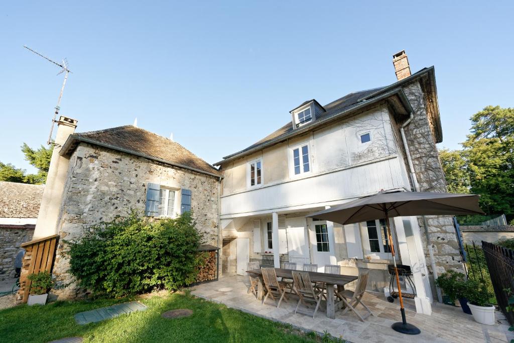 Maison Du Passeur Du Xviii Siècle Authenticité Et Confort Avec Jardin Et Spa Pour Un Séjour De Qualité - Vernon, France