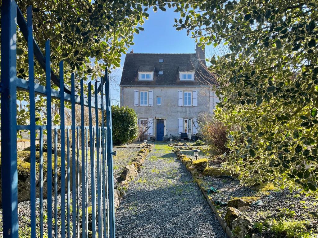 The Sans Souci Estate - The Chateau House - Creuse