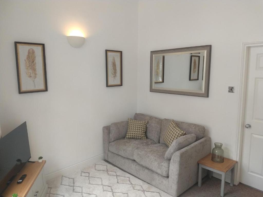 All Saints 2 Bed Apartment In Central Stamford With Parking - Stamford