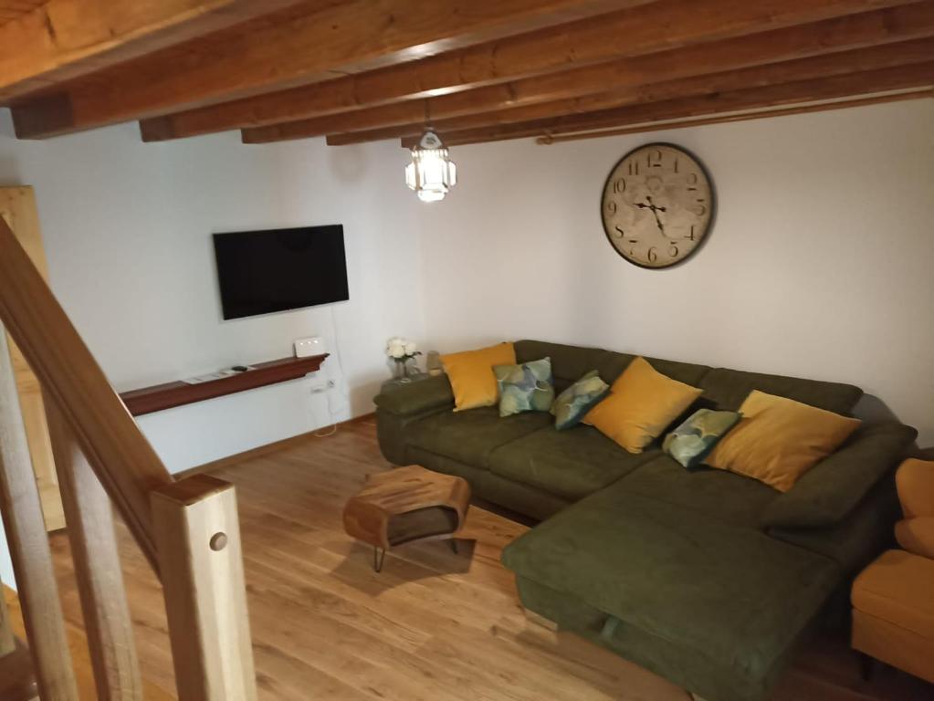 Cozzy House/apartment 4* In Old Town Cres, Croatia - Cres