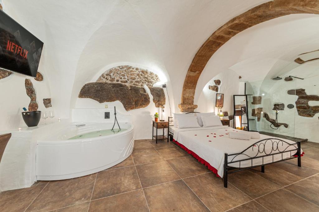 ROMANTIC LOFT WITH JACUZZI IN THE CASTLE - Castelsardo