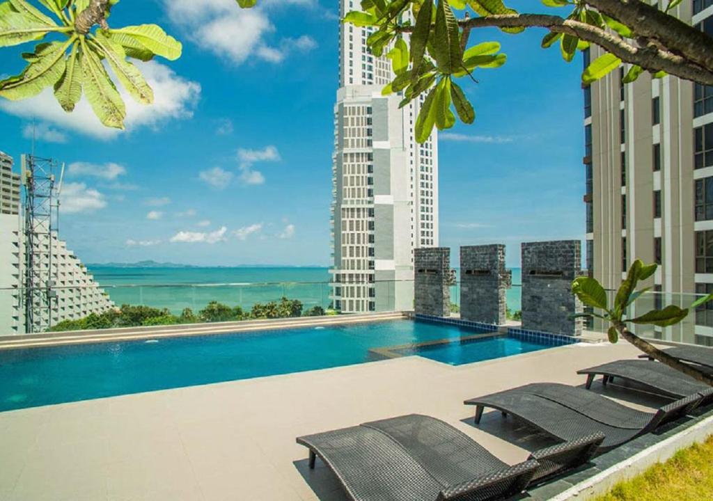 Wongamat Tower Condominium - Pattaya