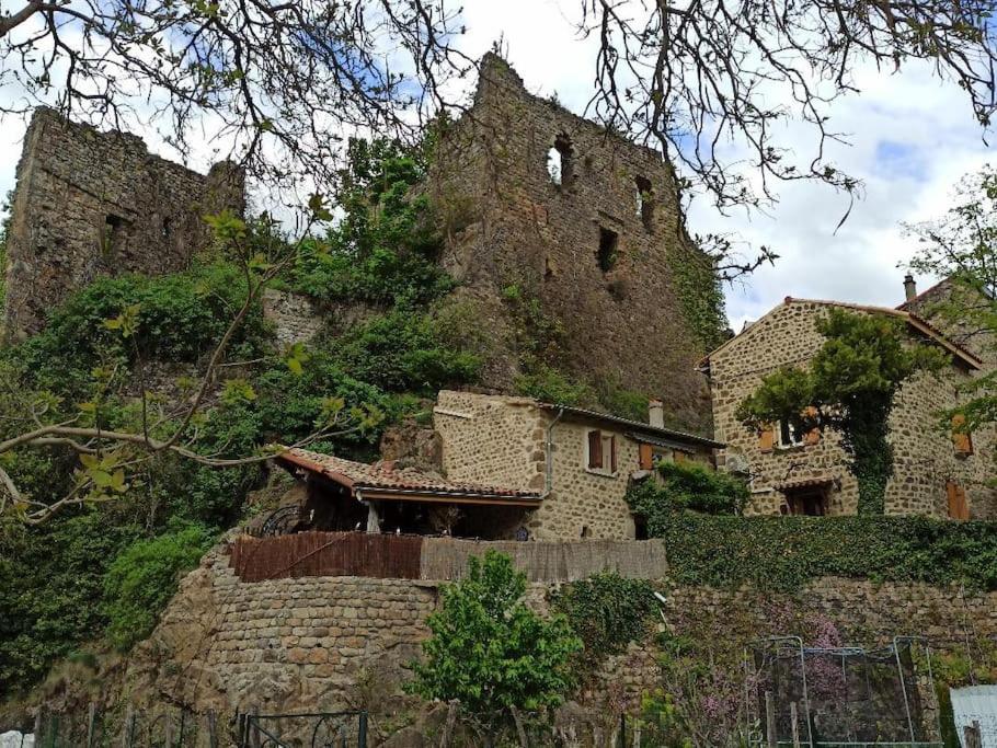 Gîte Le Rocher Du Château De Retourtour - Le Cheylard