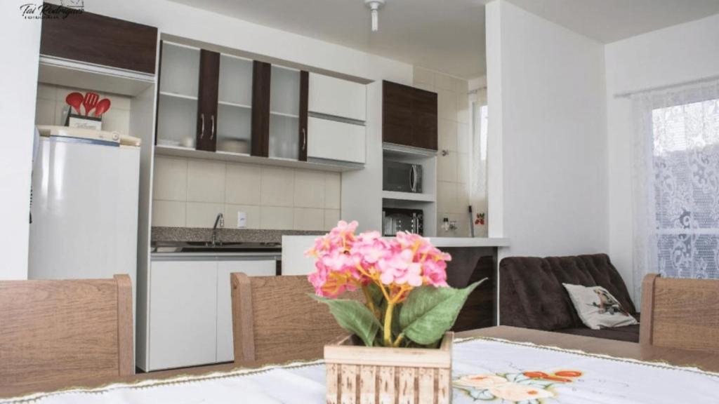 Lindo Apartamento, Amplo E Confortável, Penha Santa Catarina, - Penha