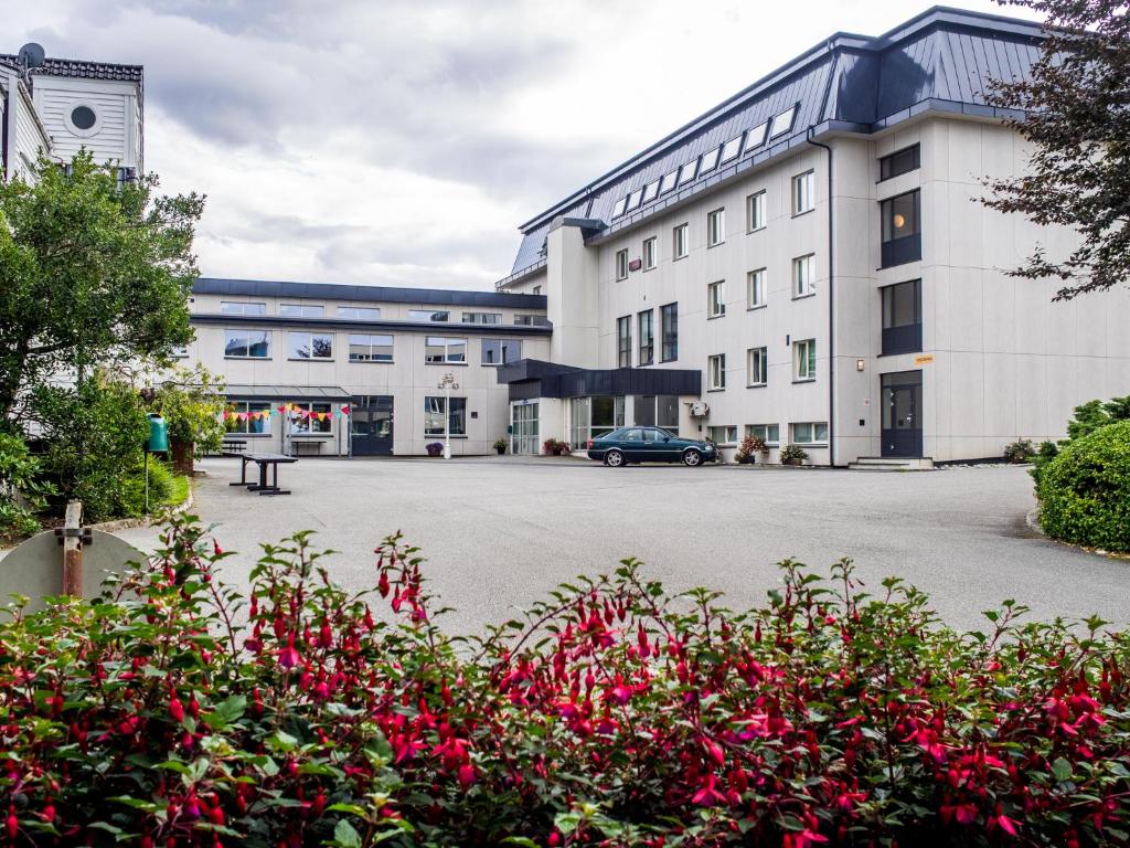 Solborg Folkehøgskole Hostel - Stavanger