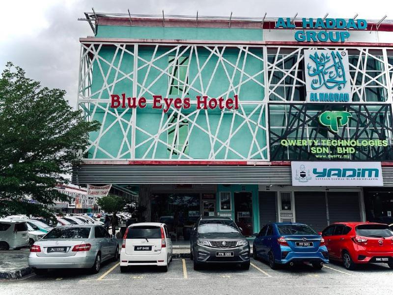 Blue Eyes Hotel - Kepala Batas
