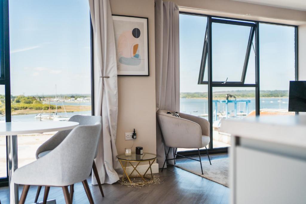 Penthouse - Harbour Views - Swanage