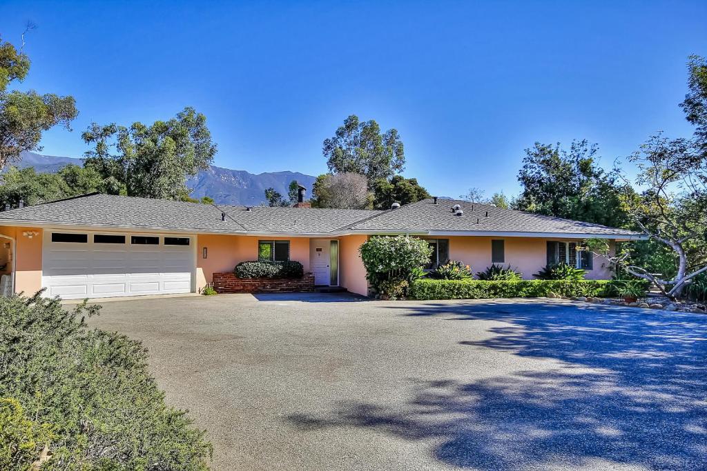 East Valley Manor - Montecito, CA