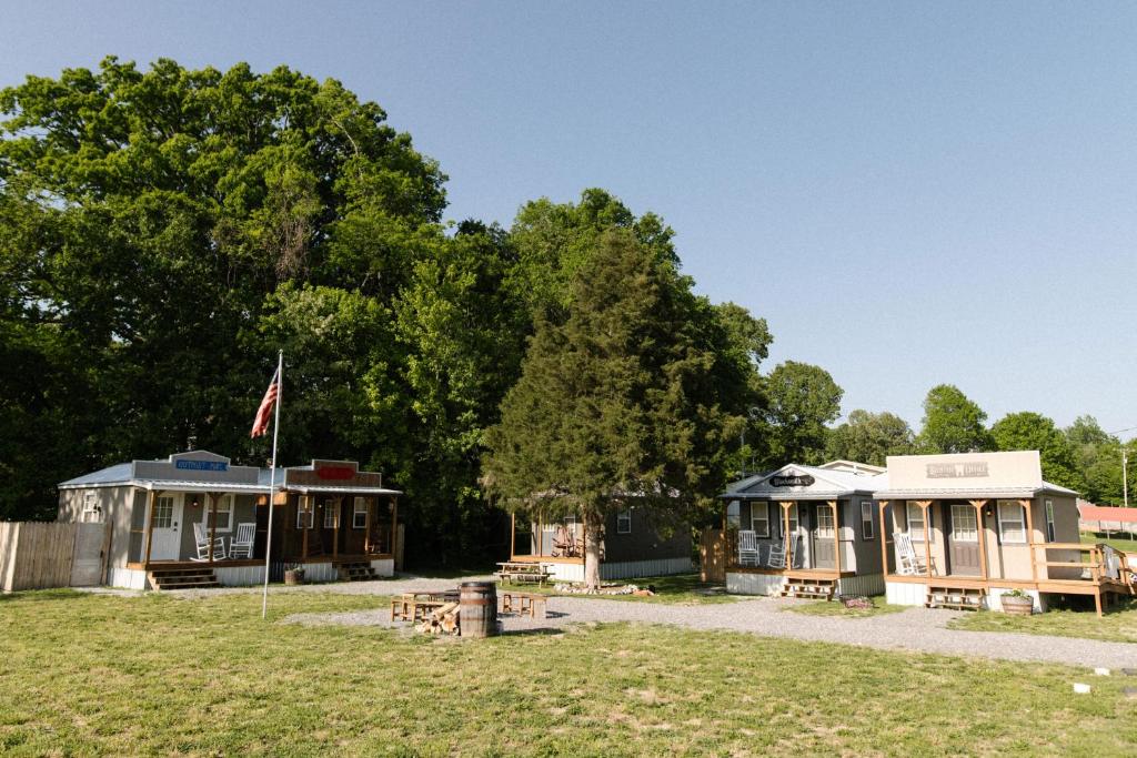 The Outpost: General Store - Kentucky Lake