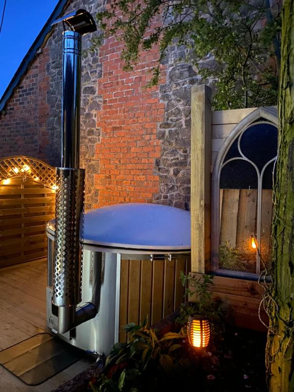 Luxury Mary's Croft With Swedish Hot Tub And Bbq Hut - Church Stretton