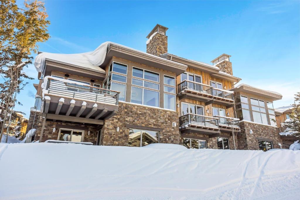 Luxury Five Bedroom Private Home With Stunning Park City Views Home - Park City, UT