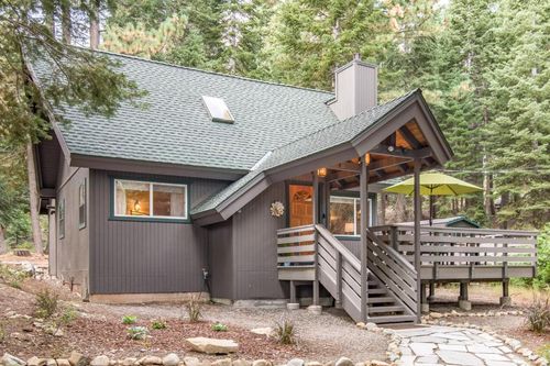 Find cheap vacation rentals in Tahoma, CA cozycozy