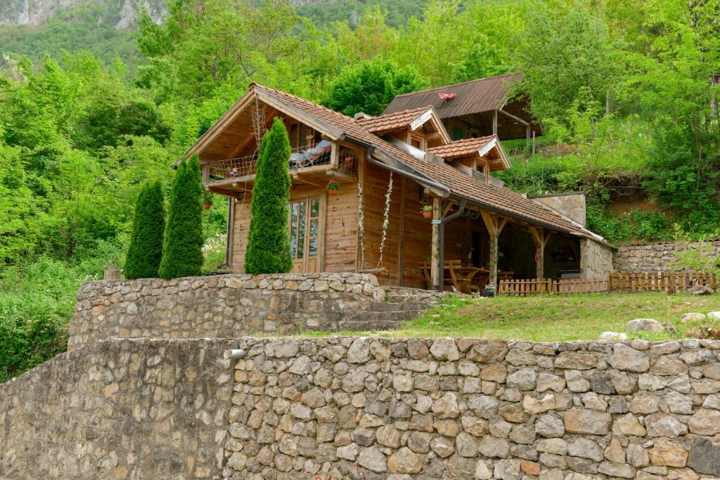 Drinska Villa Cabin - Serbia