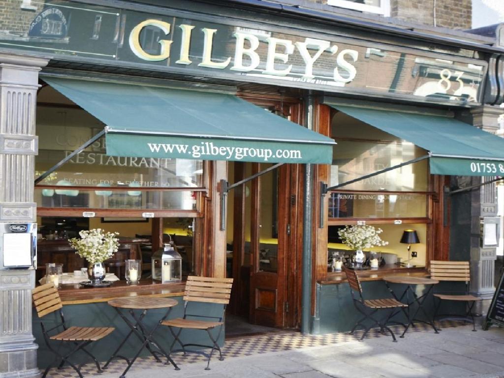 Gilbey's Bar, Restaurant & Townhouse - Windsor Castle