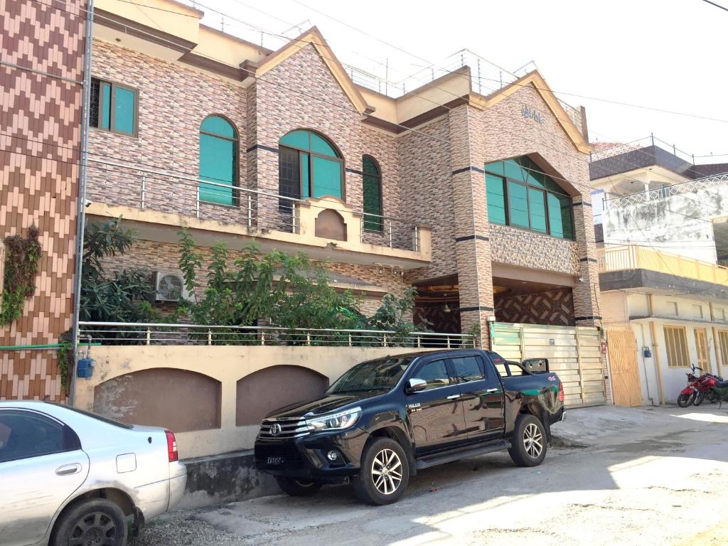 C4 Mirpur City Ajk Overseas Pakistanis Villa - Full Private House & Car Parking - Pakistan