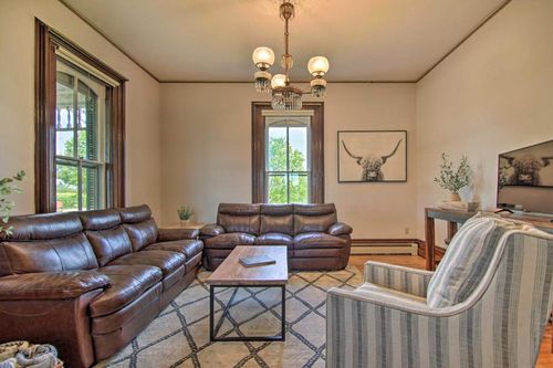 Find cheap vacation rentals in Evansville, WI cozycozy